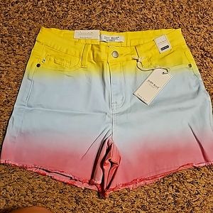 Judy Blue M ombre shorts NWT